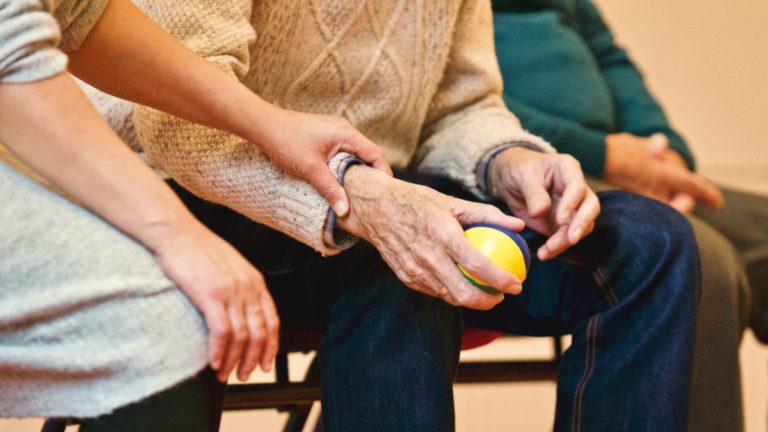 Établissements d’hébergement pour personnes âgées dépendantes (EHPAD) Établissements d’hébergement pour personnes âgées dépendantes (EHPAD)