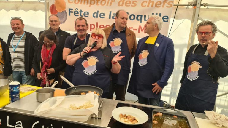 Ce matin, à la « Fête de la Coquilles » à Ville d’Etaples sur mer. Avec Philippe… Ce matin, à la « Fête de la Coquilles » à Ville d’Etaples sur mer. Avec Philippe…