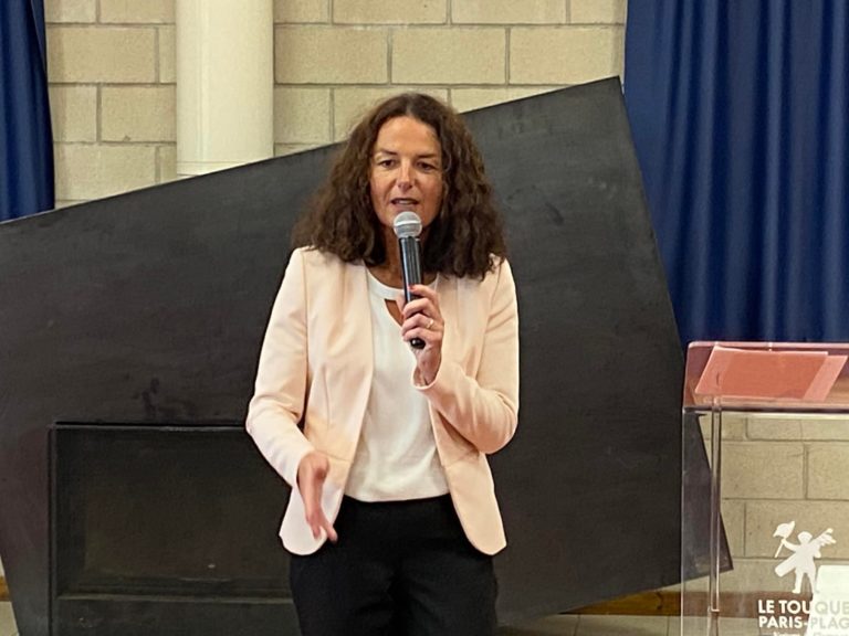 Ce soir, nous sommes réunis au Touquet pour notre première réunion publique.
Mer… Ce soir, nous sommes réunis au Touquet pour notre première réunion publique.
Mer…