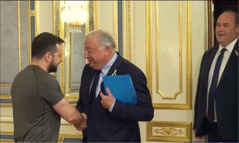 Dans le cadre du déplacement avec Gérard Larcher, président du Sénat, nous avo… Dans le cadre du déplacement avec Gérard Larcher, président du Sénat, nous avo…