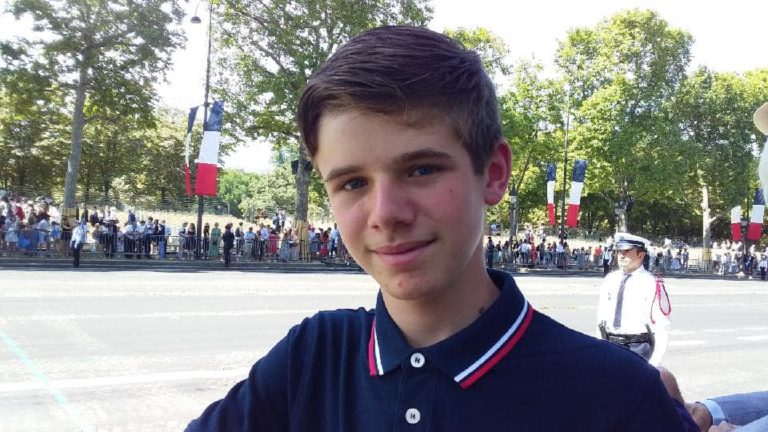Floryan était sur les Champs Élysée pour admirer le défilé
Il y a quelques se… Floryan était sur les Champs Élysée pour admirer le défilé
Il y a quelques se…