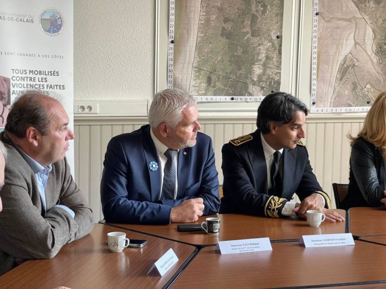 A la gendarmerie d’Ecuires, autour de Dominique Faure, Secrétaire d’État auprès … A la gendarmerie d’Ecuires, autour de Dominique Faure, Secrétaire d’État auprès …
