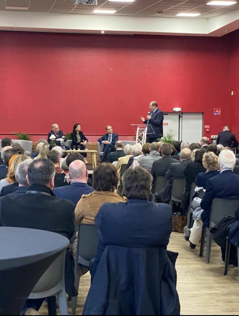 Gérard Larcher à la rencontre des élus du Pas-de-Calais aux côtés de Jean-Franç…