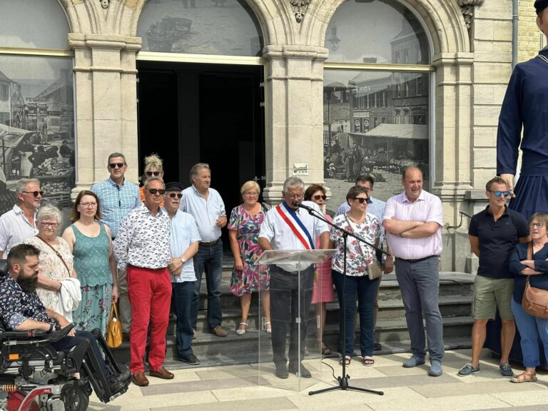 Inauguration des travaux de la Place Claude Wilquin à Berck-sur-Mer. Dans le ca…