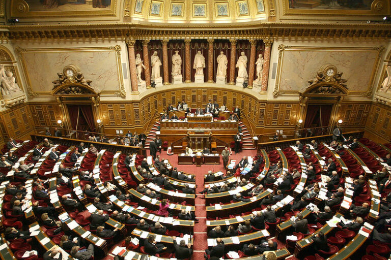 A votre écoute : Consultation sur les problèmes assurantiels des collectivités territoriales A votre écoute : Consultation sur les problèmes assurantiels des collectivités territoriales