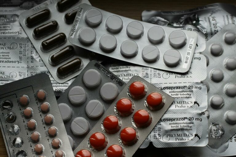 Pénuries de médicaments : les sénateurs soutiennent l’action proposée au niveau européen pour y remédier