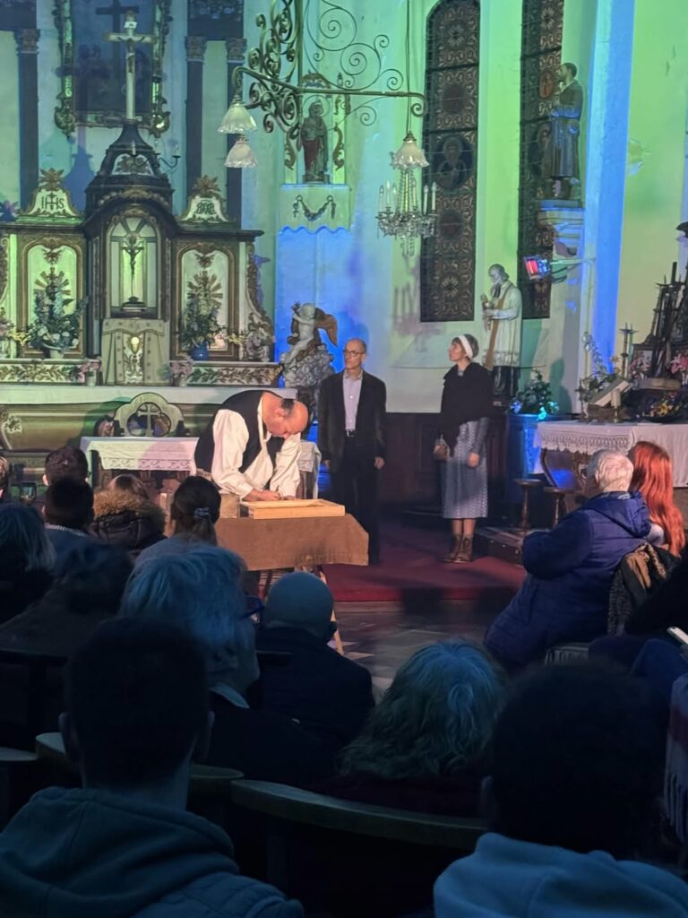 À l’église de Marconnelle, très heureux d’avoir participé au magnifique spectacl… À l’église de Marconnelle, très heureux d’avoir participé au magnifique spectacl…
